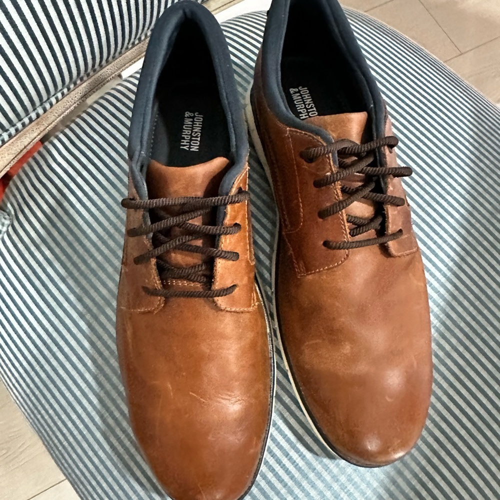 Johnston & Murphy Tan/Brown Leather Derby Lace-Up Shoes - Picture 3 of 7